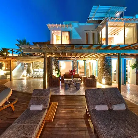 Super Deluxe Mykonos Celestial Vista 11 Bedrooms 2 Private Infinity Pools Helipad Kastro ヴィラ
