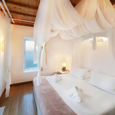 Super Deluxe Mykonos Celestial Vista 11 Bedrooms 2 Private Infinity Pools Helipad Kastro * Fanari